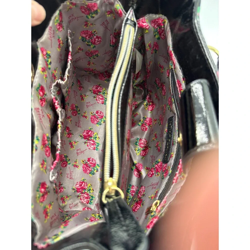 Betsey Johnson Satchel Womens Small Black Excellent Rose Print Bow Patent Bag